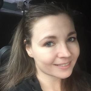 Meet your Posher, Angela